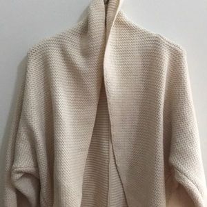 Cozy and Warm Gap Cardigan